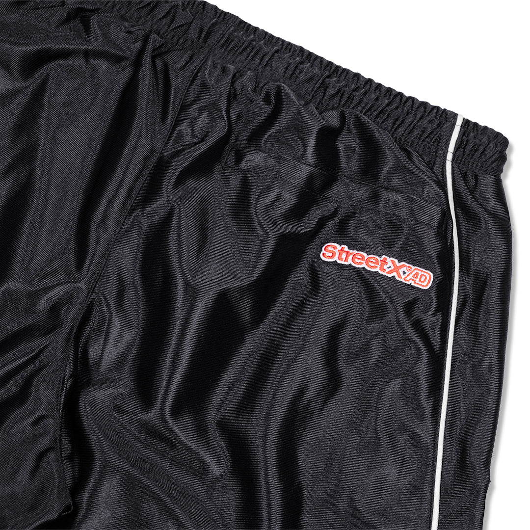 Division Athletica 3/4 Shorts